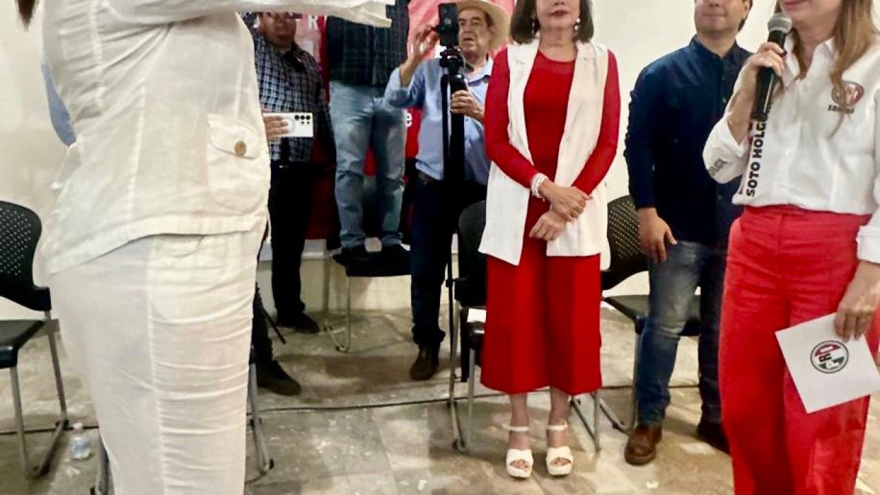 1. Toma protesta Mary Leyva